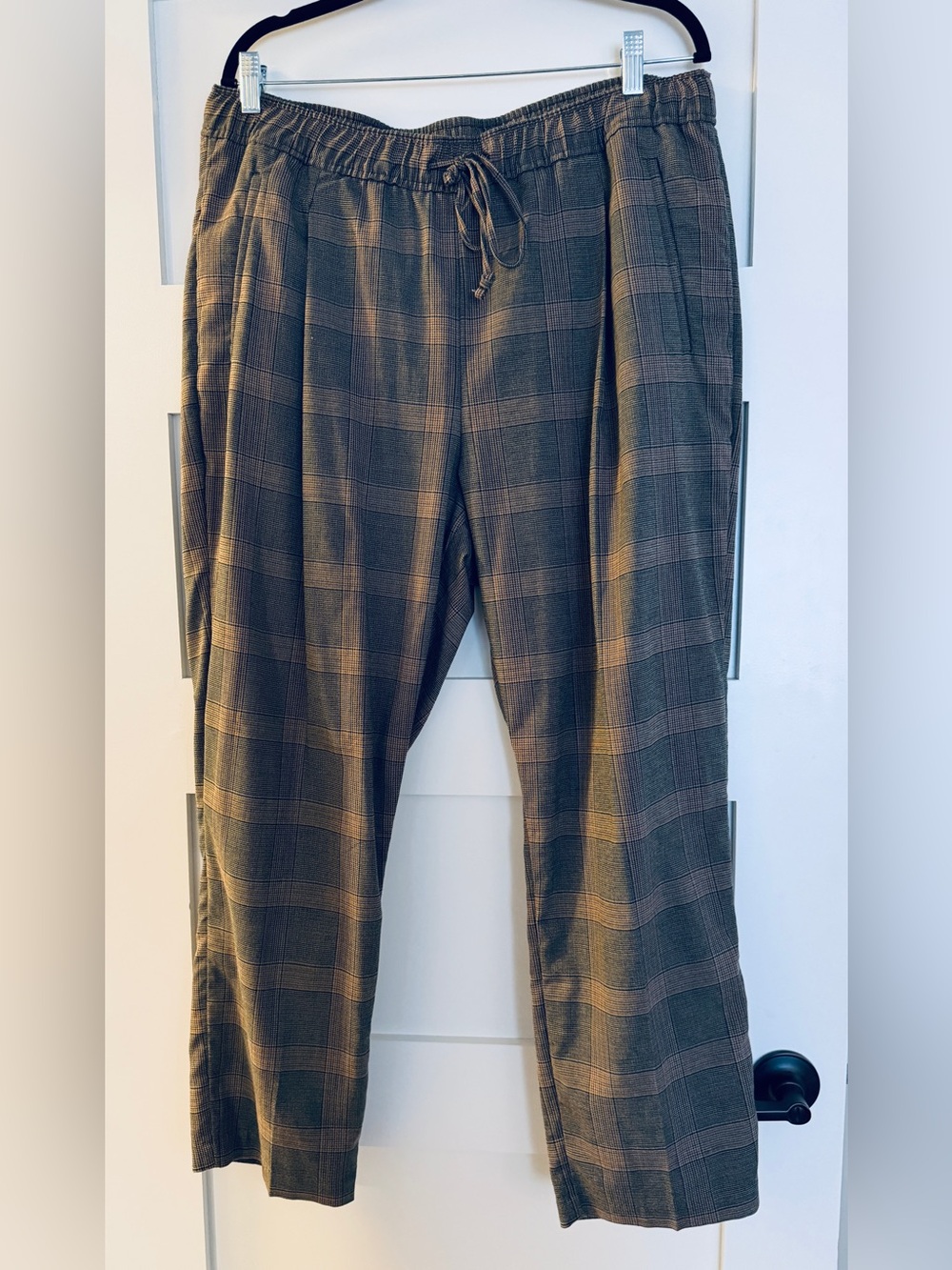 Old Navy Women’s Plaid Drawstring Pants - Black/Brown Plaid XL